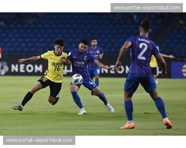 柔佛新山反击发起点位：后场断球后快速通过中场的关键传球路线